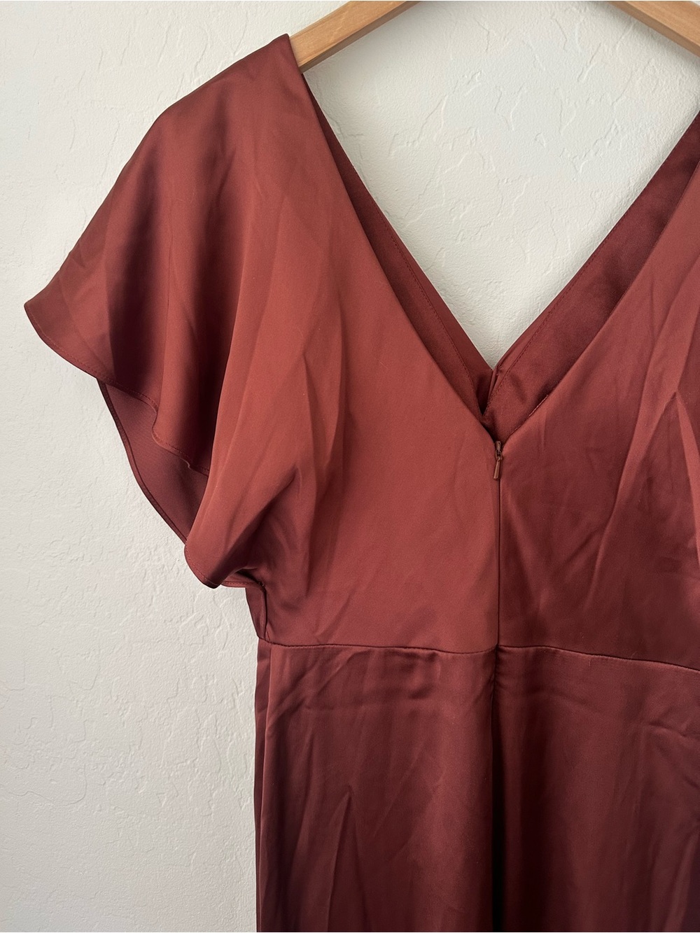 Revelry Gwen Satin Maxi Formal Dress Gown in Copper Rust, Size 4 - Picture 5 of 8